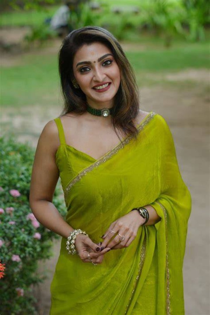 Akshara Reddy likes traveling