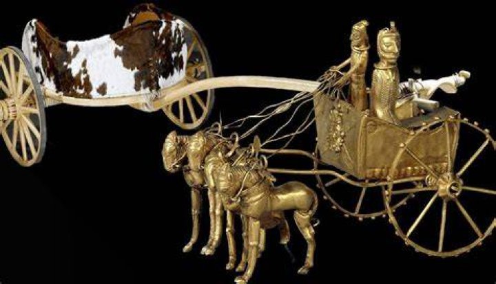 Ancient Chariot Discovered In England