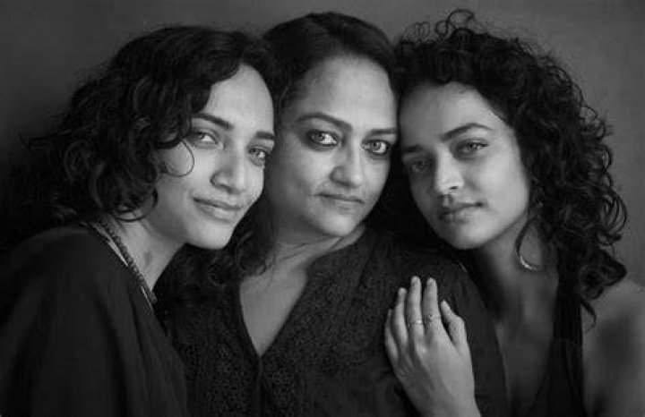 Anjali with her mother Chitra Iyer and sister Aditi Sivaraman