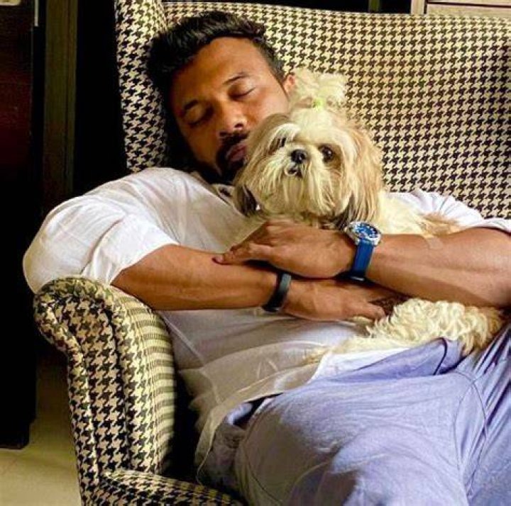 Apurva Padgaonkar has a pet dog