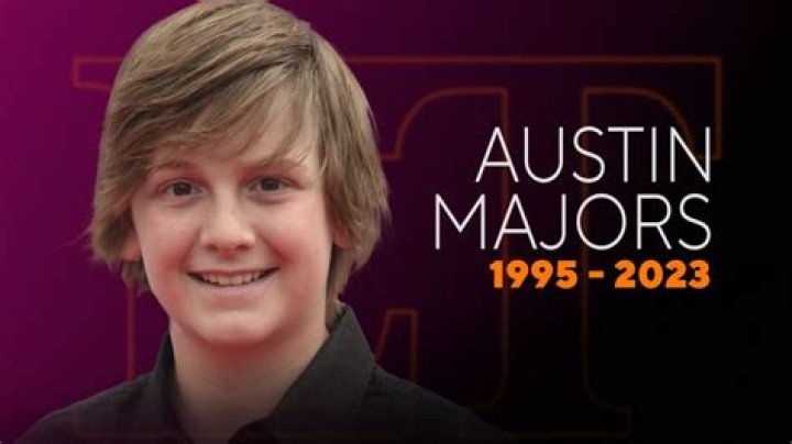Austin Majors education