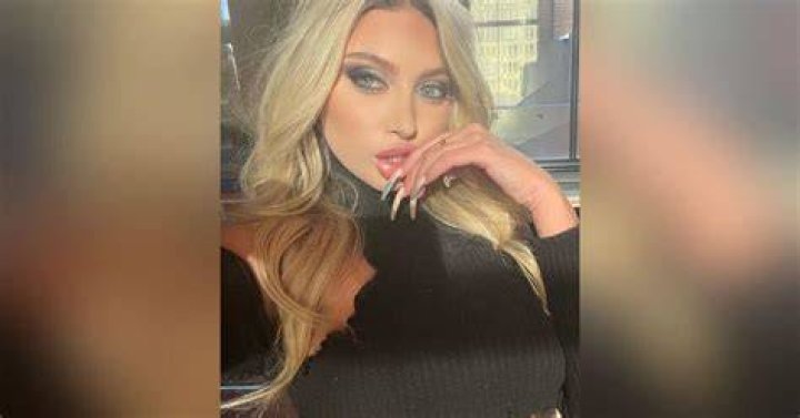 Ava Louise modeling career
