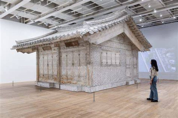Do Ho Suh