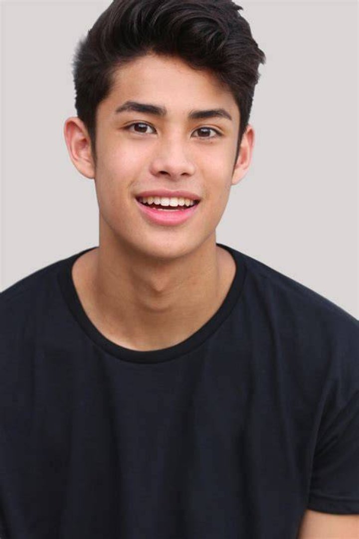 Donny Pangilinan Career, TV Shows, Movies, Albums & Profession