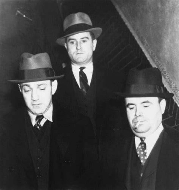 Dutch Schultz Leaving Jail