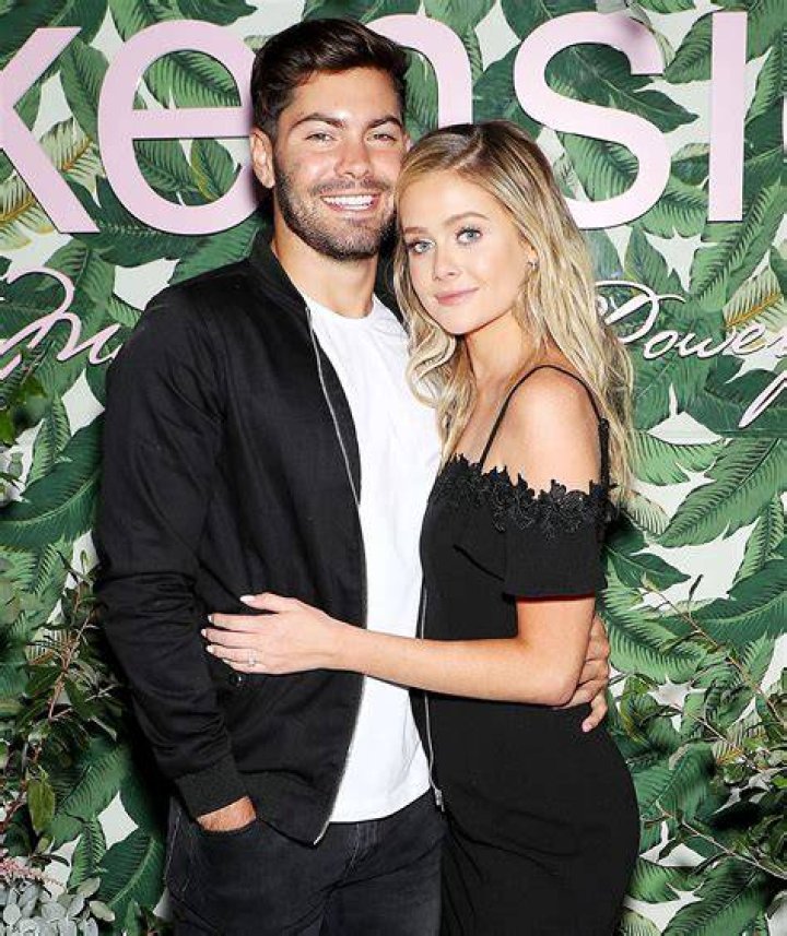 Dylan Barbour and Hannah Godwin Smile on Vacation Selfie in the Maldives