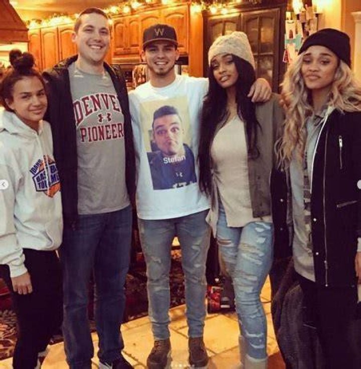 Dylan Gonzalez with her siblings
