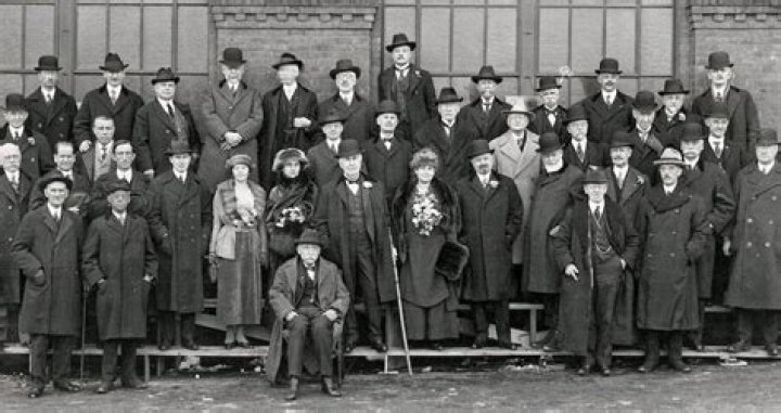 Edison Pioneers 900