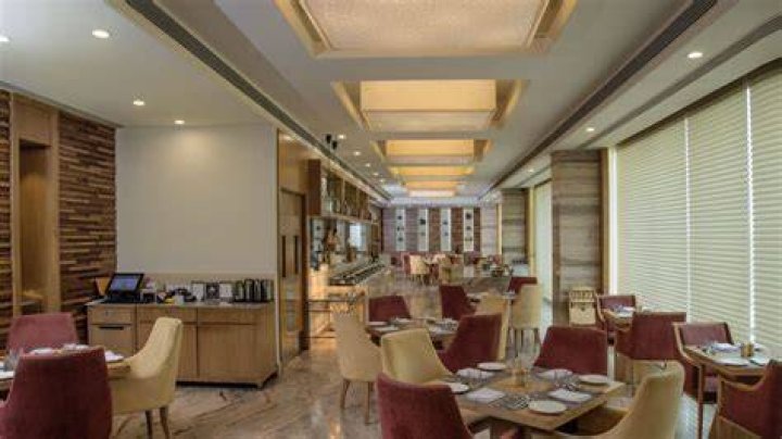 Efcee Sarovar Portico ,Bhavnagar, Bhavnagar, India