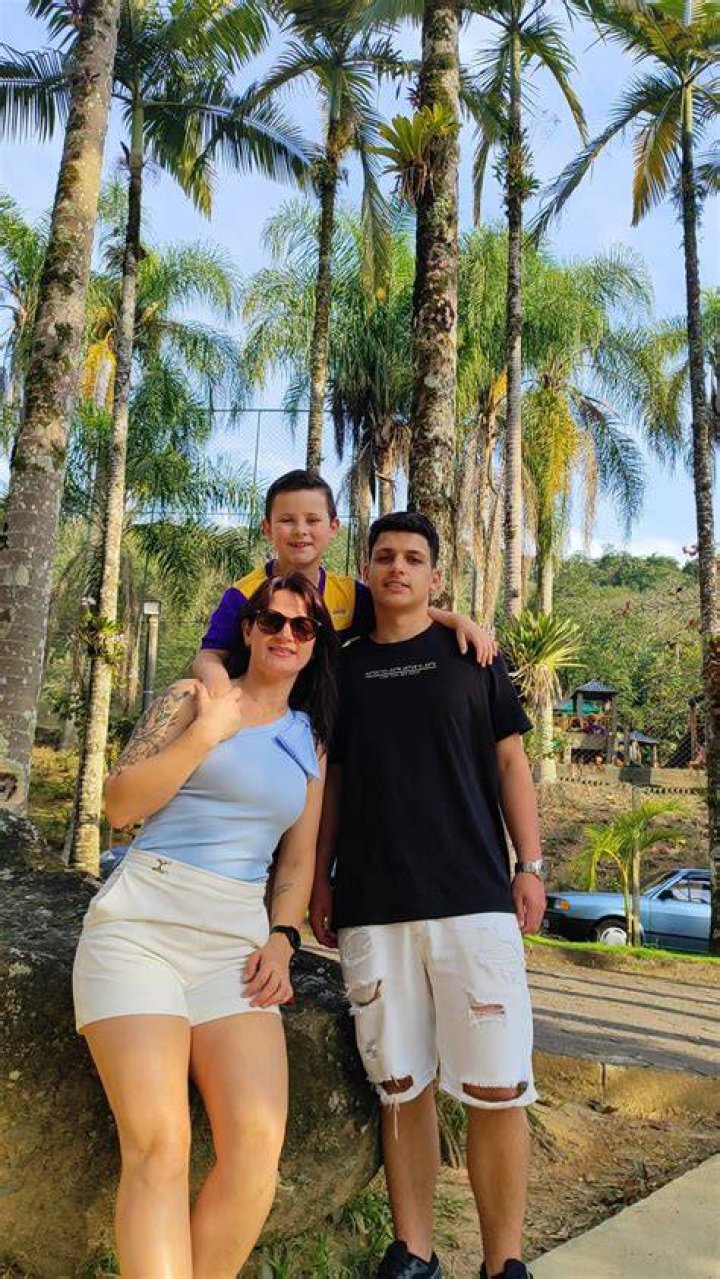 Eliane with her friends