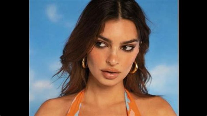 Emily ratajkowski bikini
