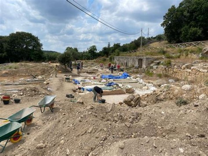 Excavating The Ancient Roman Berryfields Basket