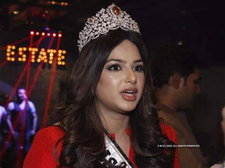 Harnaaz Kaur mdeling profession