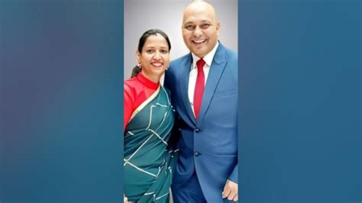Harshvardhan Jain with wife Sushila Jain