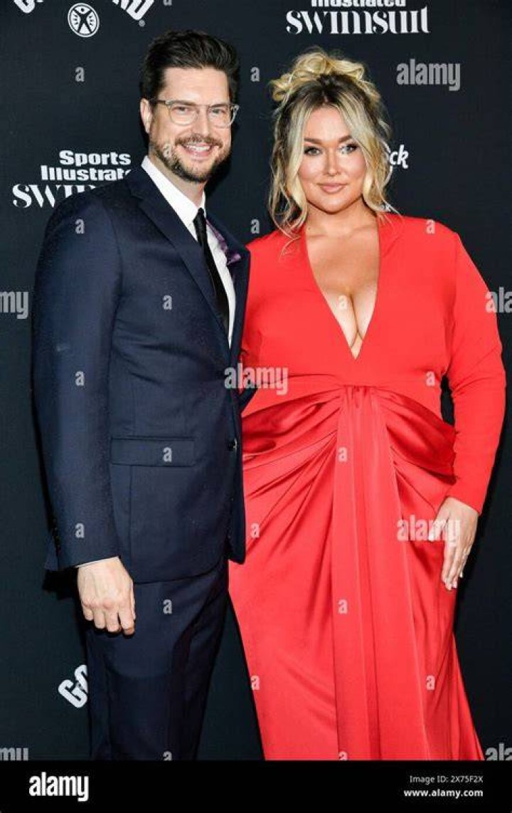Hunter McGrady Husband, Boyfriend Name & Relationships