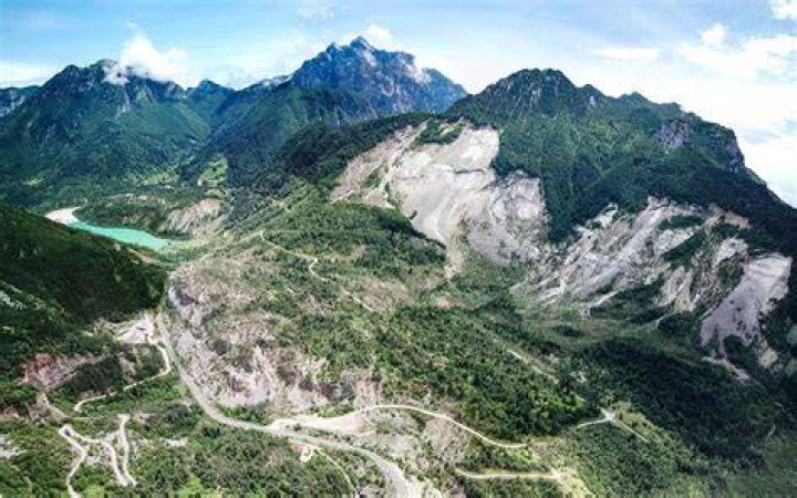 Initial Vajont Landslide