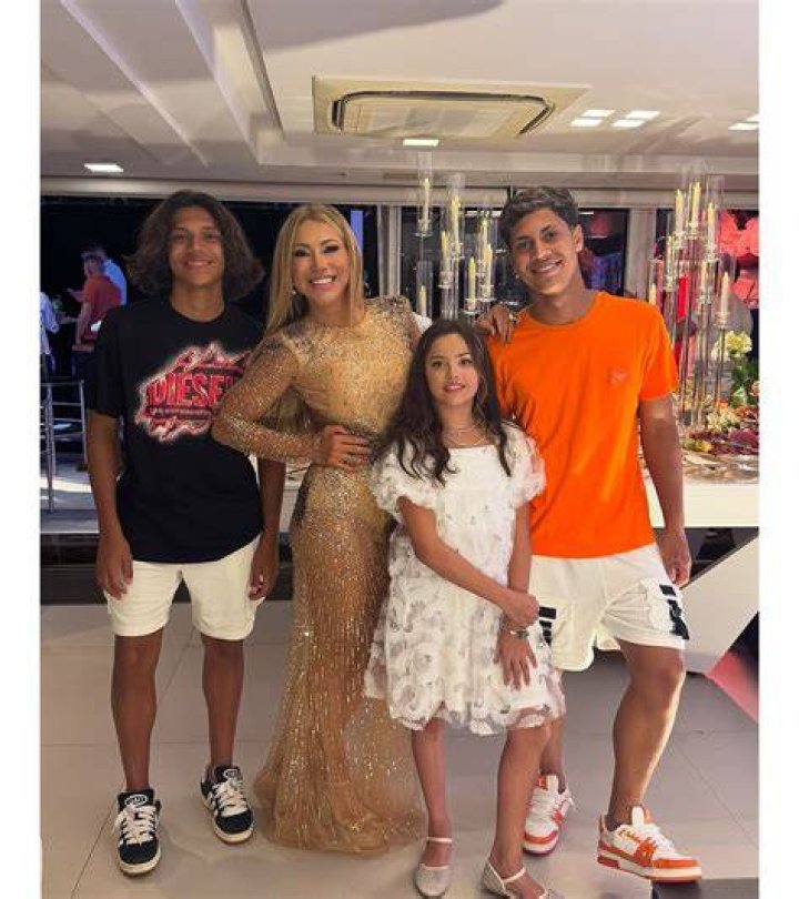 Iran Angelo with her kids Ian, Tiago, and Alice