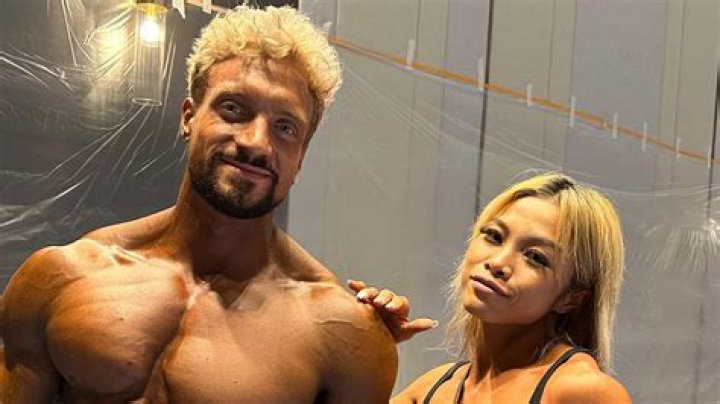Jo Lindner with his girlfriend