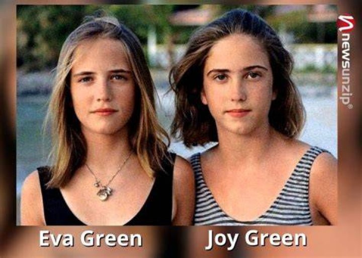 Joy Green and her sister Eva Green with their mother Marl&egrave;ne Jobert