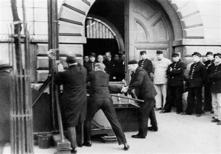 Last Guillotine Execution In Public