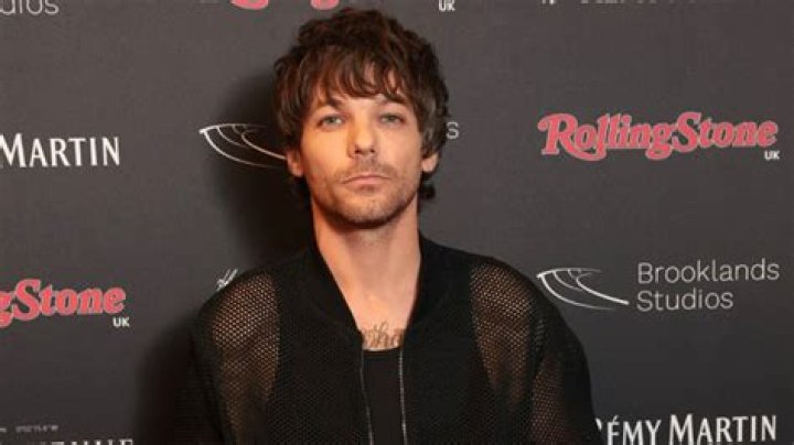 Louis Tomlinson on &lsquo;Childish&rsquo; Theory He Dated Harry Styles