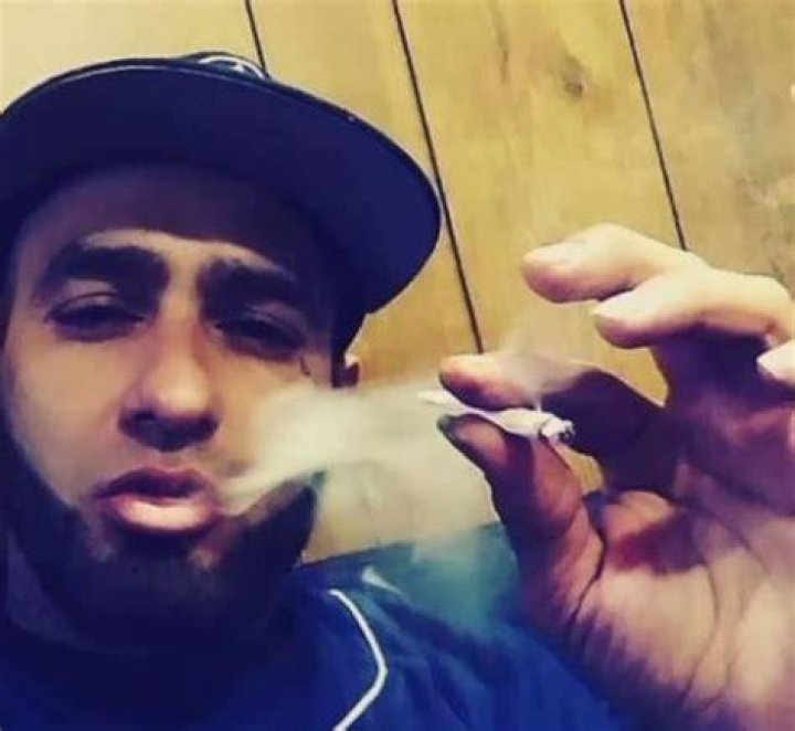 Maestro Yek was a smoker
