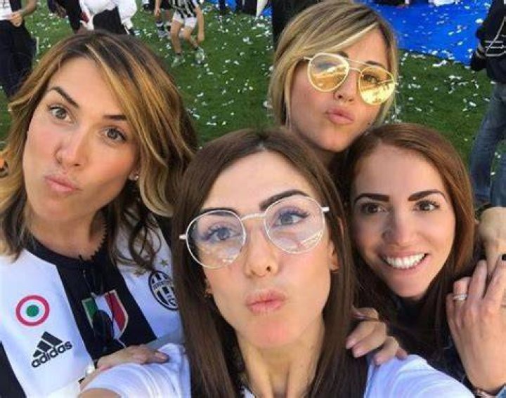 Martina Maccari with her friends