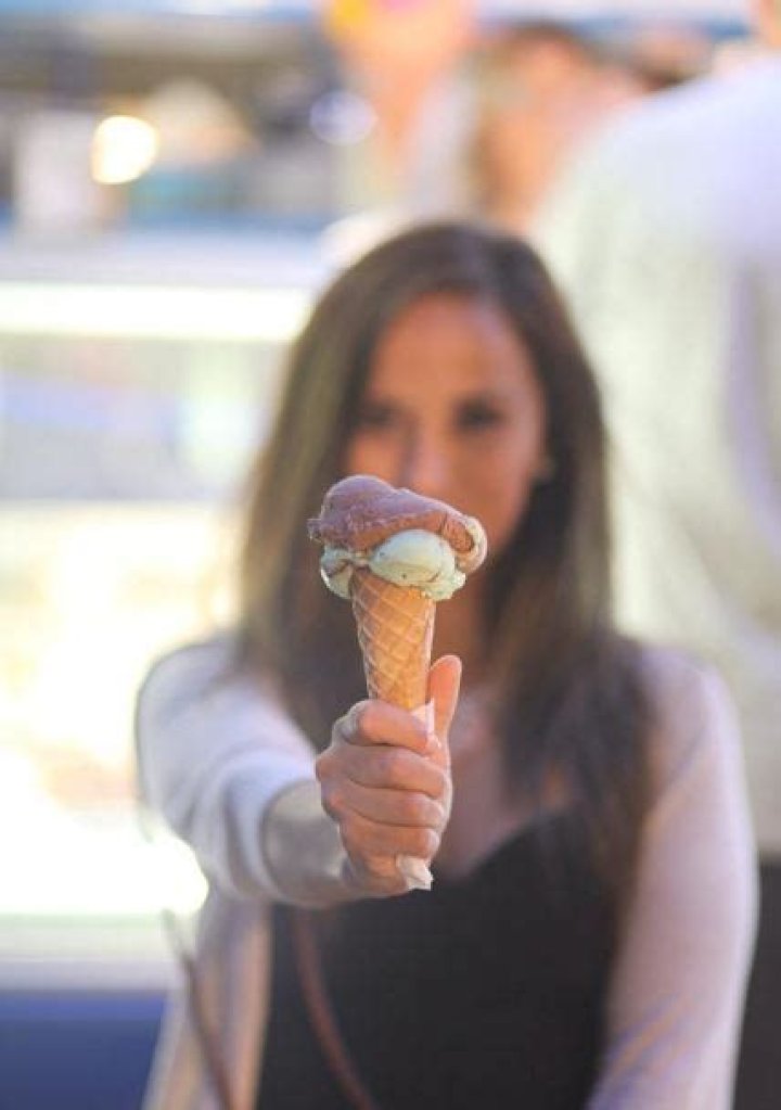 Noemi Zamacona likes ice cream