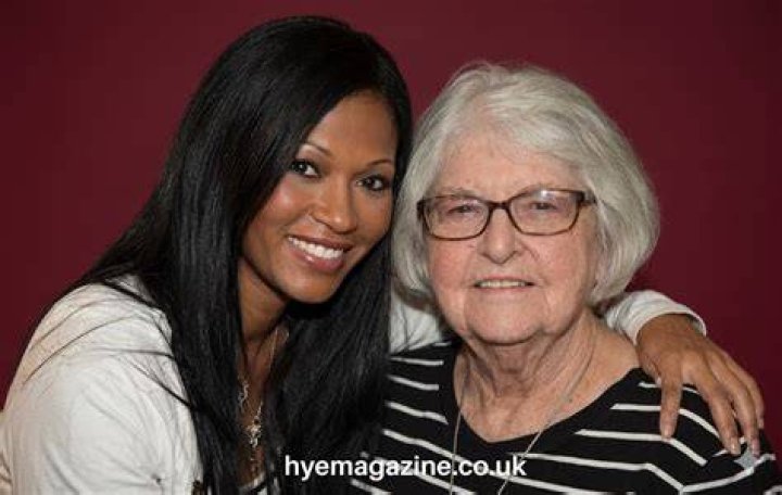 Pilar and her mother Jeanette Biggers