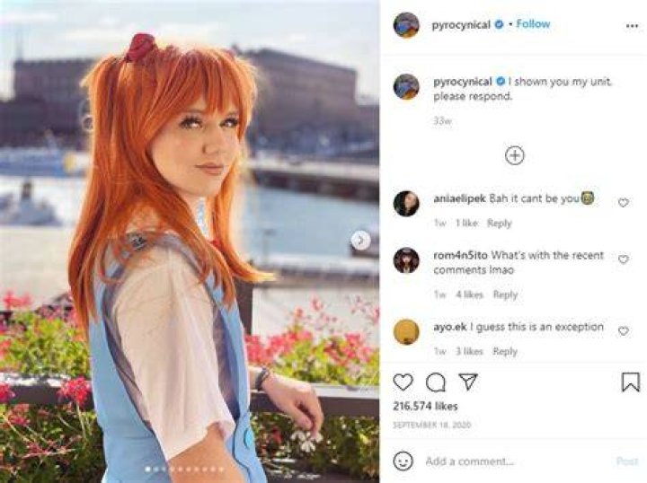 Pyrocynical likes cosplays