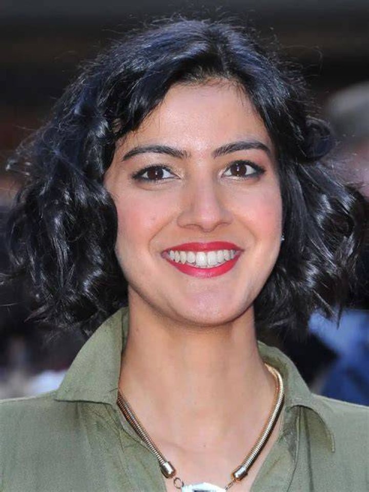 Rakhee Thakrar height