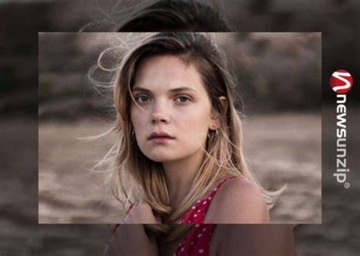 Sandra Drzymalska was born to her parents on July 26, 1993