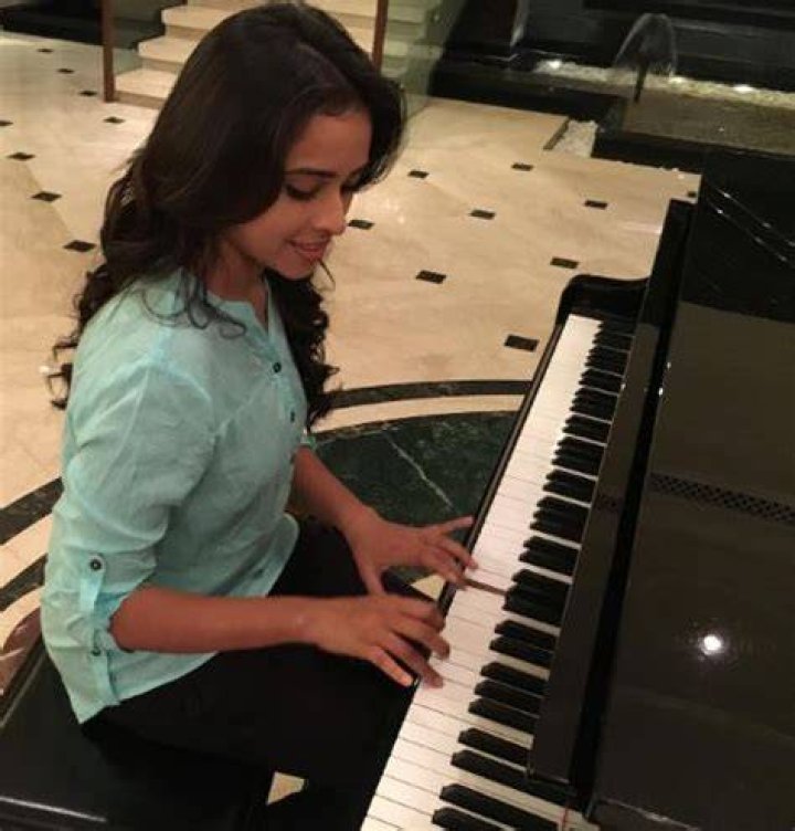 Sri Divya learned to play Piano