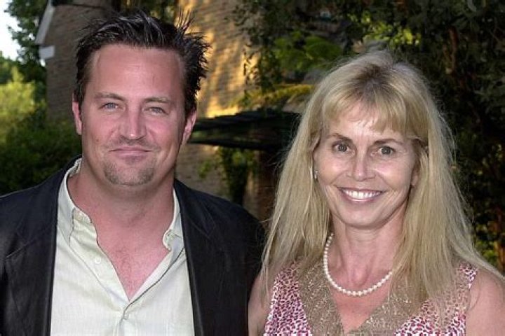 Suzanne Perry with her son Matthew Perry
