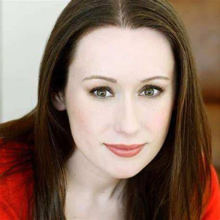 Tara Henderson attractive