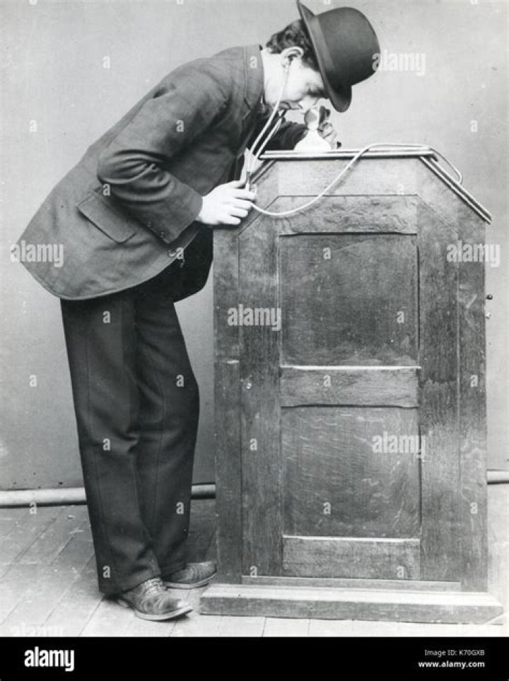 Thomas Edison With His Kinetoscope