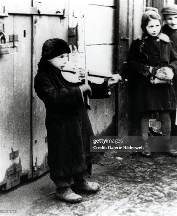Warsaw Ghetto Busker