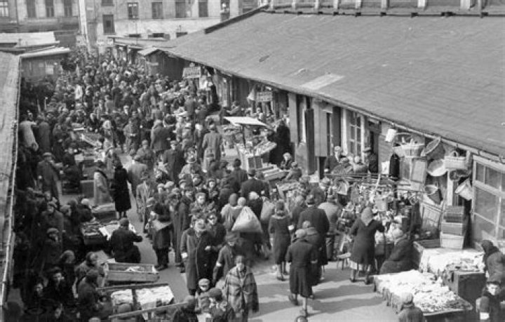Warsaw Ghetto Zone Divider