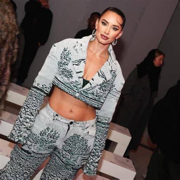 Yesjulz career