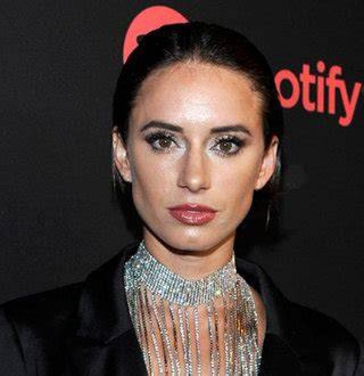 Yesjulz wiki