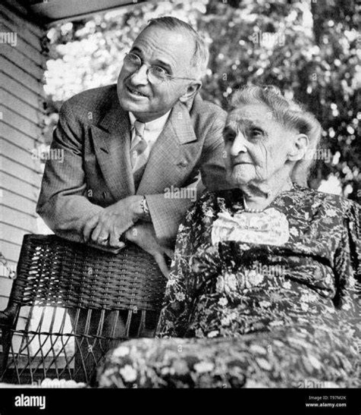 Young Truman with his father Tom Hanks